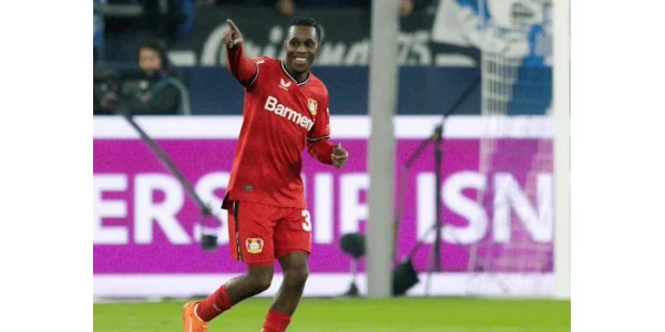 Arsenal pakt topsterren, Frimpong mikt op rechtsbackpositie Arsenal pakt topsterren, Frimpong mikt op rechtsbackpositie